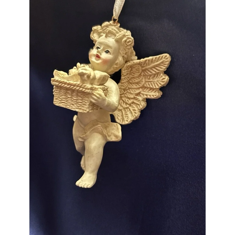 Vintage Avon Cherub Angel Ornament Basket of Fruit Gift Collection w/ Box[A1]